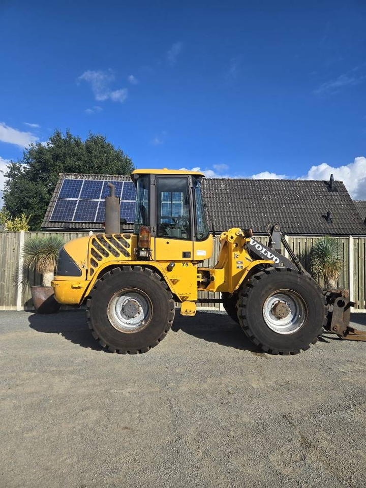Volvo L 40 B TP - Utovarivač na kotačima: slika Volvo L 40 B TP - Utovarivač na kotačima Volvo L 40 B TP - Utovarivač na kotačima: slika Volvo L 40 B TP - Utovarivač na kotačima