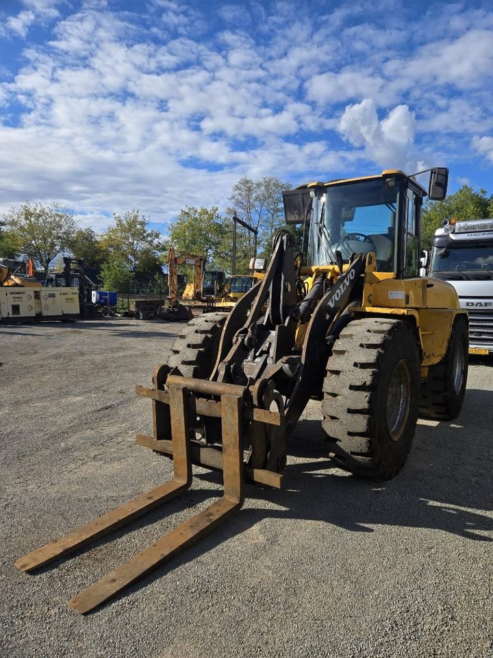 Volvo L 40 B TP - Utovarivač na kotačima: slika Volvo L 40 B TP - Utovarivač na kotačima Volvo L 40 B TP - Utovarivač na kotačima: slika Volvo L 40 B TP - Utovarivač na kotačima