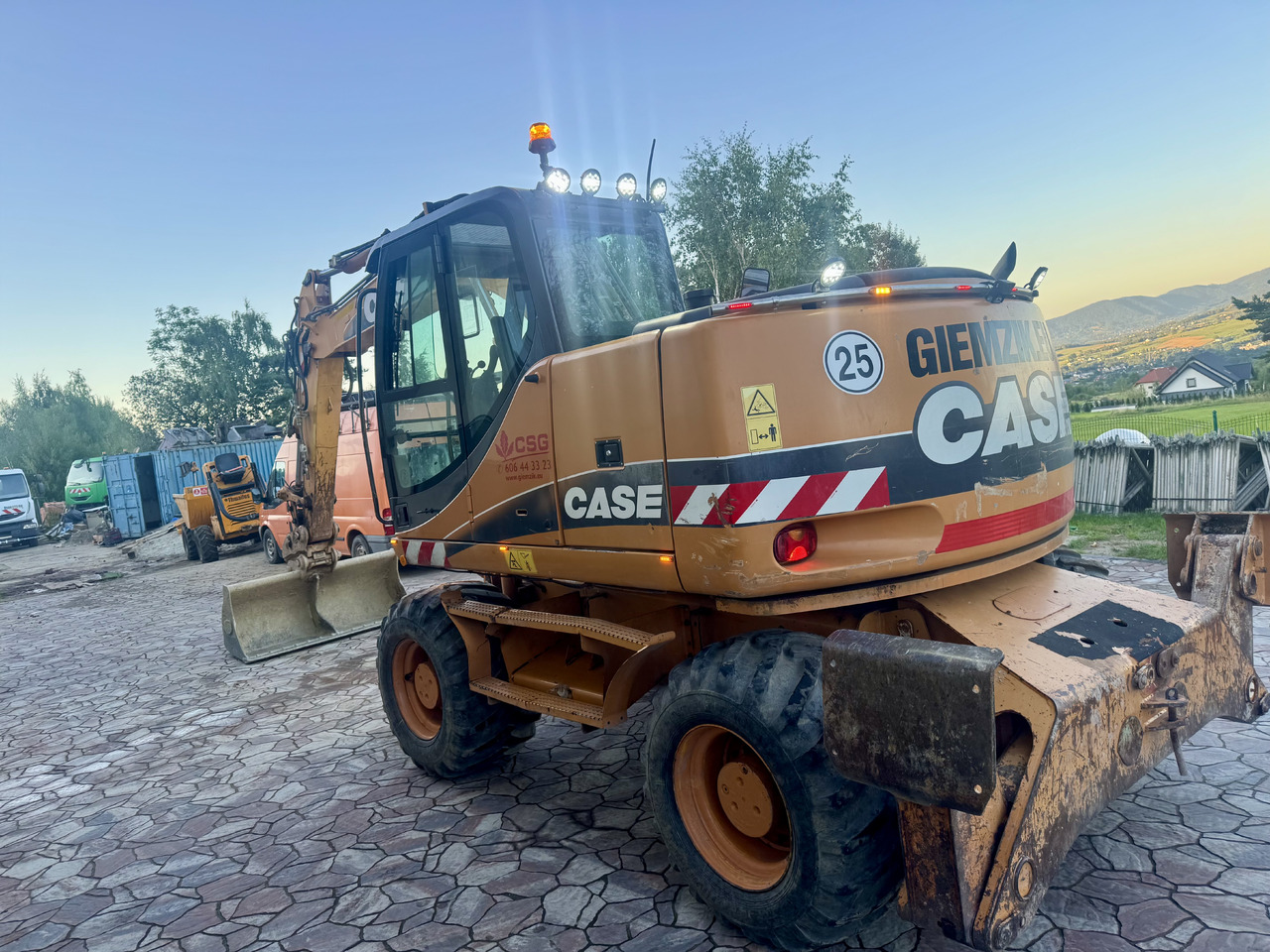 Case WX145 - Bager na kotačima: slika Case WX145 - Bager na kotačima Case WX145 - Bager na kotačima: slika Case WX145 - Bager na kotačima