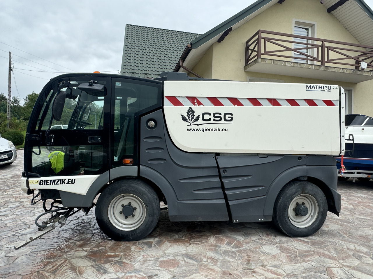 MATHIEU Grand Aquadyne 4000 water truck sprayer HP washer - Cestovna čistilica: slika MATHIEU Grand Aquadyne 4000 water truck sprayer HP washer - Cestovna čistilica MATHIEU Grand Aquadyne 4000 water truck sprayer HP washer - Cestovna čistilica: slika MATHIEU Grand Aquadyne 4000 water truck sprayer HP washer - Cestovna čistilica