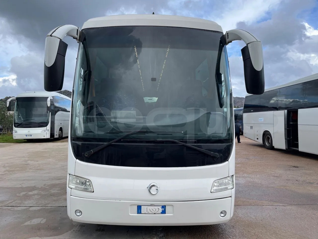 Irisbus 397E.12 - Turistički autobus: slika Irisbus 397E.12 - Turistički autobus Irisbus 397E.12 - Turistički autobus: slika Irisbus 397E.12 - Turistički autobus