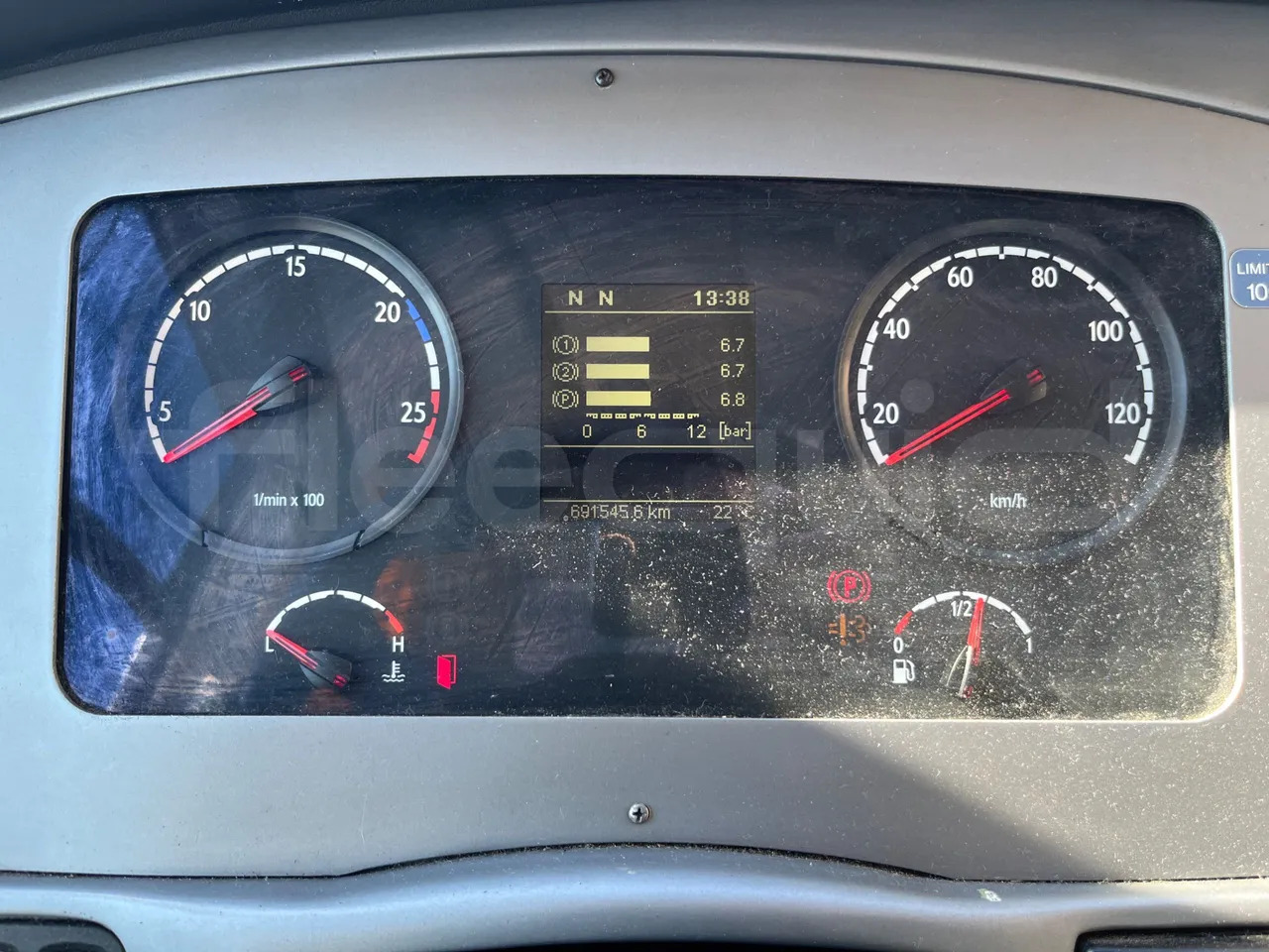 Irizar Scania - Prigradski autobus: slika Irizar Scania - Prigradski autobus Irizar Scania - Prigradski autobus: slika Irizar Scania - Prigradski autobus