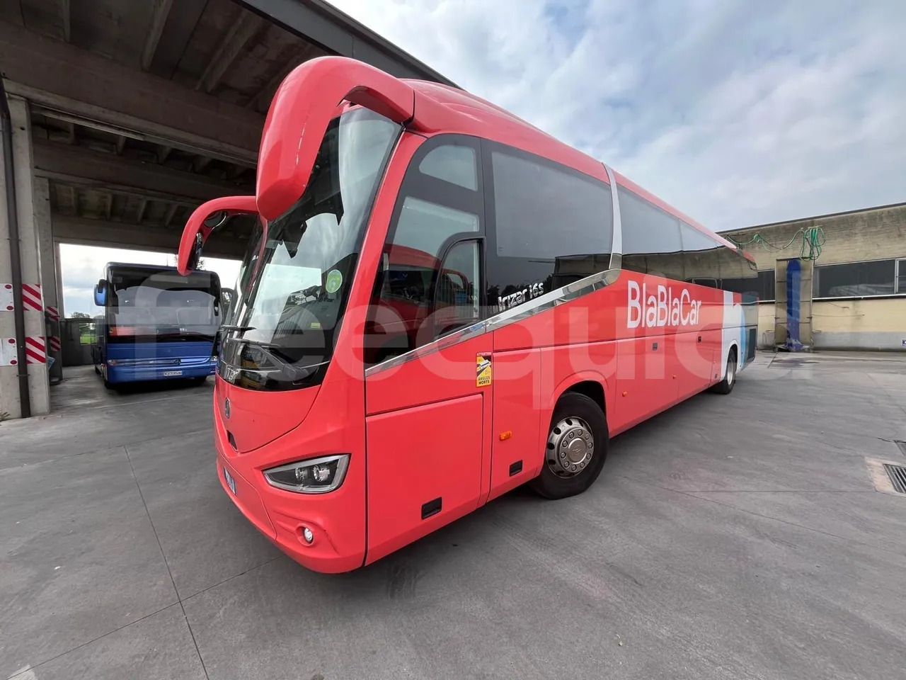 Irizar i6 - Turistički autobus: slika Irizar i6 - Turistički autobus Irizar i6 - Turistički autobus: slika Irizar i6 - Turistički autobus