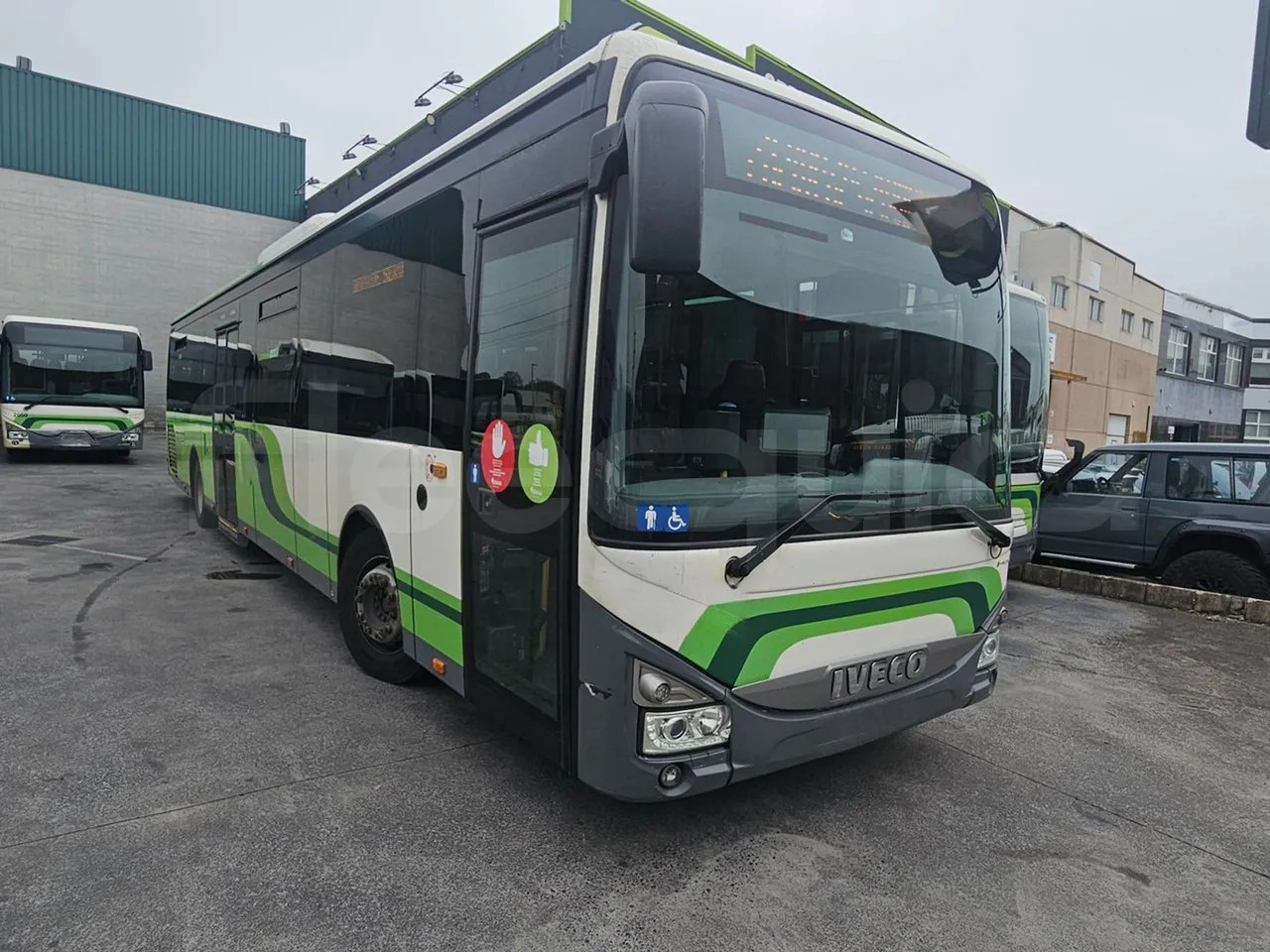 Iveco Crossway Low Entry - Gradski autobus: slika Iveco Crossway Low Entry - Gradski autobus Iveco Crossway Low Entry - Gradski autobus: slika Iveco Crossway Low Entry - Gradski autobus