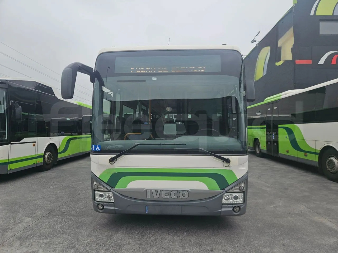 Iveco Crossway Low Entry - Gradski autobus: slika Iveco Crossway Low Entry - Gradski autobus Iveco Crossway Low Entry - Gradski autobus: slika Iveco Crossway Low Entry - Gradski autobus