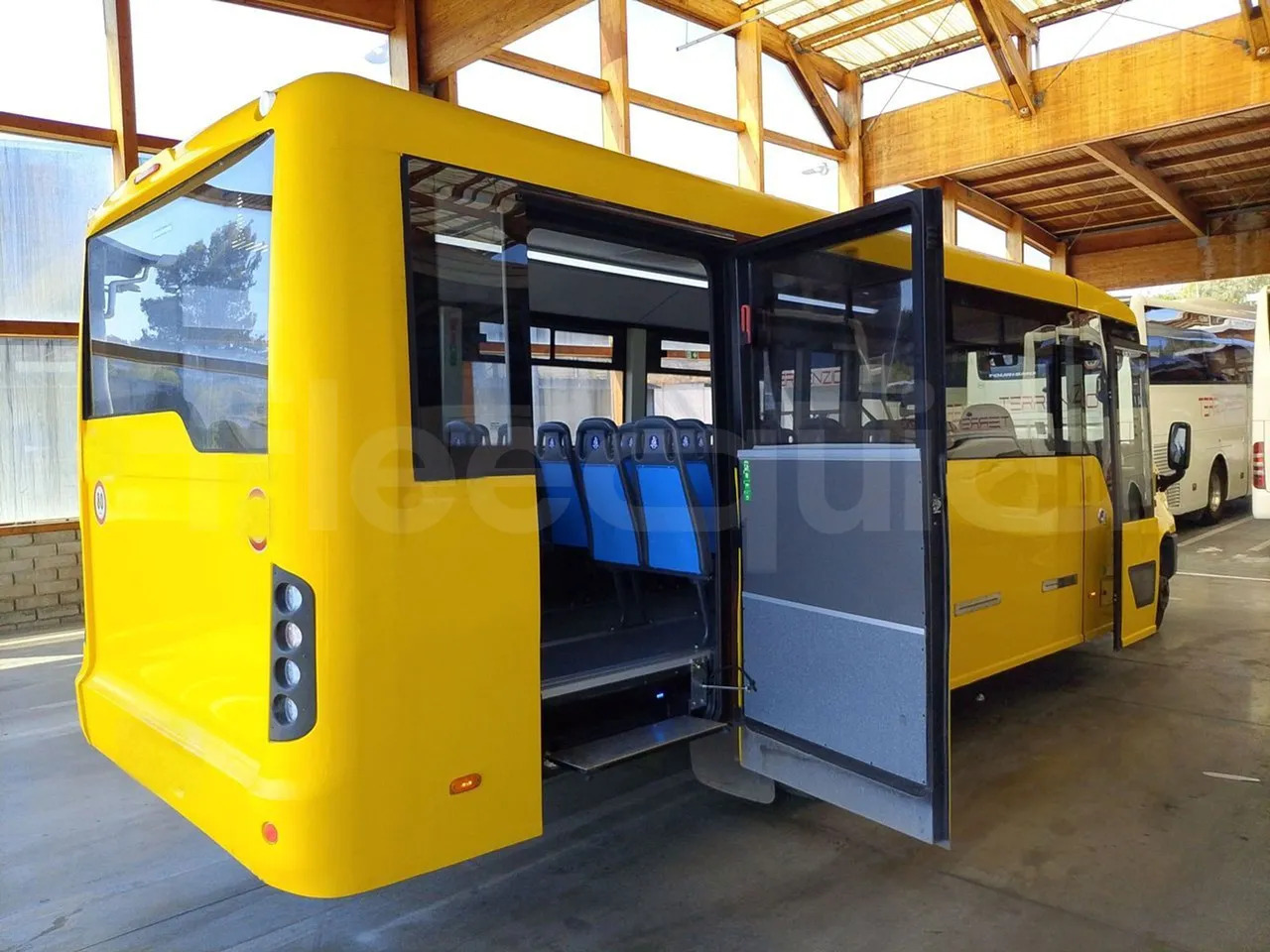 Školski autobus Iveco Indcar: slika Školski autobus Iveco Indcar