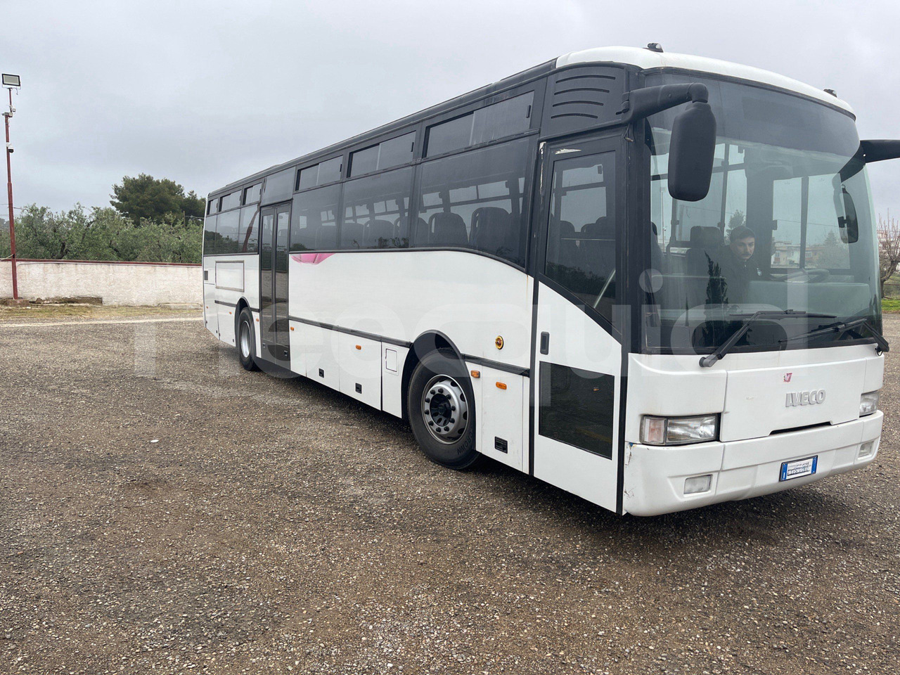 Iveco Irisbus Italia - Prigradski autobus: slika Iveco Irisbus Italia - Prigradski autobus Iveco Irisbus Italia - Prigradski autobus: slika Iveco Irisbus Italia - Prigradski autobus