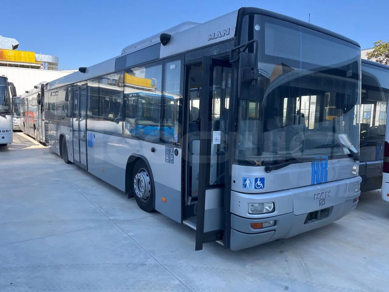 Man Lion's Classic - Gradski autobus: slika Man Lion's Classic - Gradski autobus Man Lion's Classic - Gradski autobus: slika Man Lion's Classic - Gradski autobus