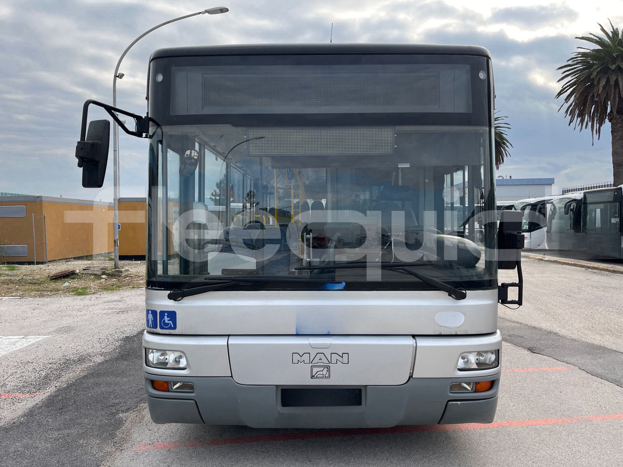 Man Lion's Classic - Gradski autobus: slika Man Lion's Classic - Gradski autobus Man Lion's Classic - Gradski autobus: slika Man Lion's Classic - Gradski autobus