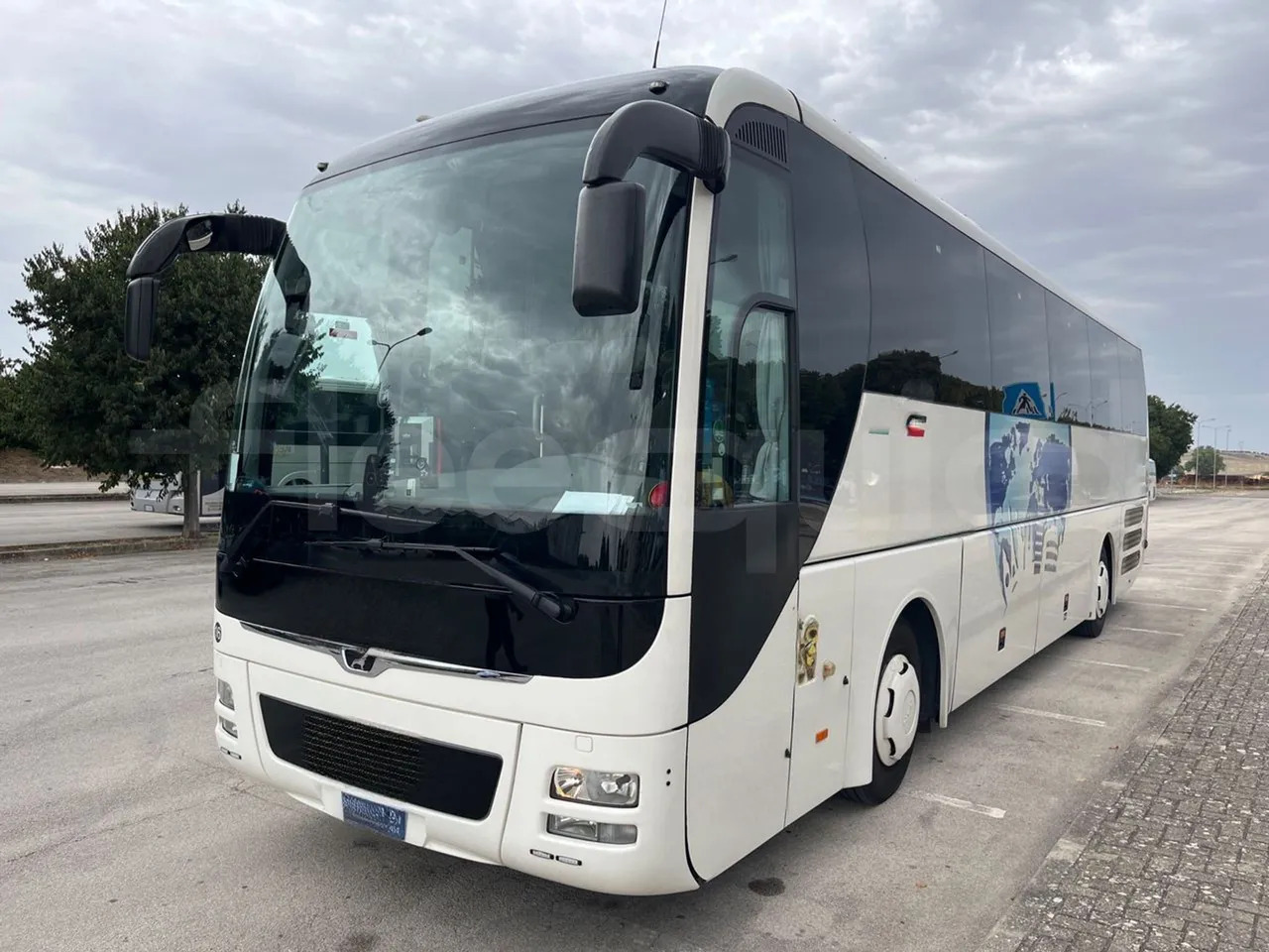 Man Lion's Coach - Turistički autobus: slika Man Lion's Coach - Turistički autobus Man Lion's Coach - Turistički autobus: slika Man Lion's Coach - Turistički autobus