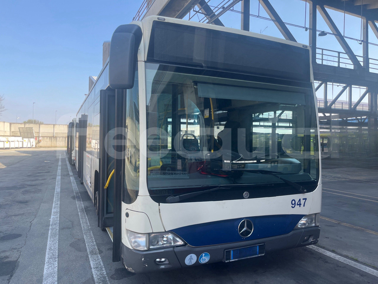 Mercedes-Benz Citaro - Gradski autobus: slika Mercedes-Benz Citaro - Gradski autobus Mercedes-Benz Citaro - Gradski autobus: slika Mercedes-Benz Citaro - Gradski autobus
