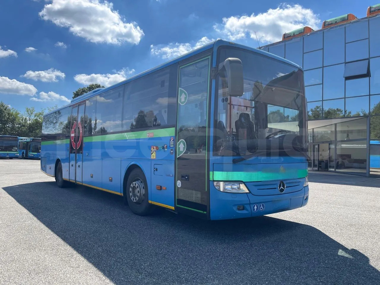 Mercedes-Benz Integro - Prigradski autobus: slika Mercedes-Benz Integro - Prigradski autobus Mercedes-Benz Integro - Prigradski autobus: slika Mercedes-Benz Integro - Prigradski autobus