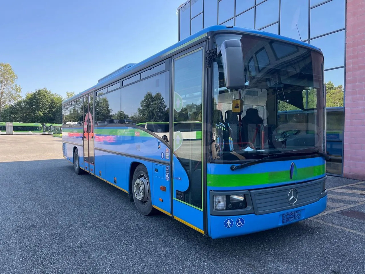 Mercedes-Benz Integro - Gradski autobus: slika Mercedes-Benz Integro - Gradski autobus Mercedes-Benz Integro - Gradski autobus: slika Mercedes-Benz Integro - Gradski autobus