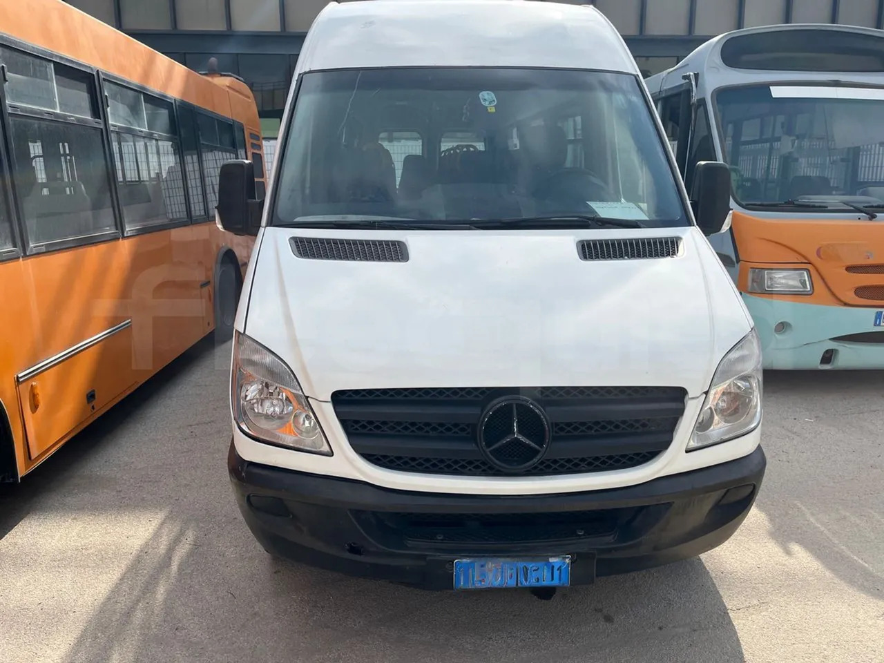 Mercedes-Benz Sprinter - Minibus, Putnički kombi: slika Mercedes-Benz Sprinter - Minibus, Putnički kombi Mercedes-Benz Sprinter - Minibus, Putnički kombi: slika Mercedes-Benz Sprinter - Minibus, Putnički kombi