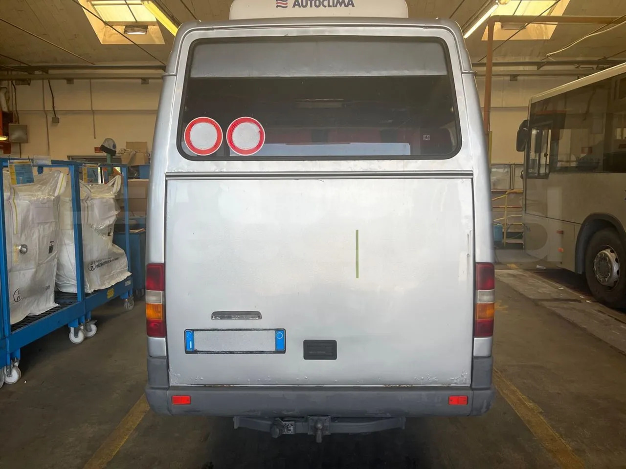 Mercedes-Benz Sprinter - Minibus, Putnički kombi: slika Mercedes-Benz Sprinter - Minibus, Putnički kombi Mercedes-Benz Sprinter - Minibus, Putnički kombi: slika Mercedes-Benz Sprinter - Minibus, Putnički kombi