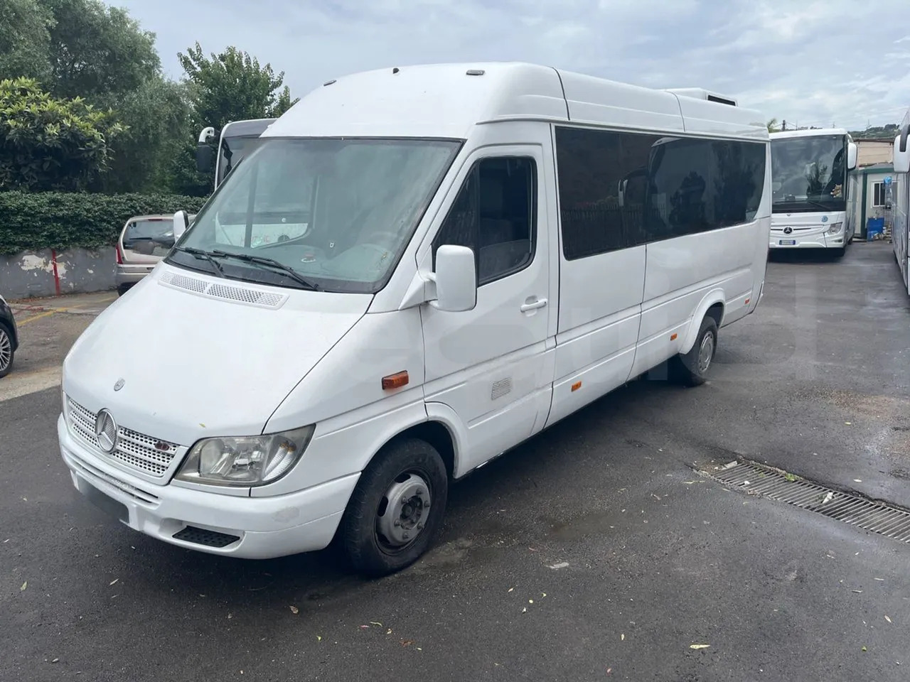 Mercedes-Benz Sprinter - Minibus, Putnički kombi: slika Mercedes-Benz Sprinter - Minibus, Putnički kombi Mercedes-Benz Sprinter - Minibus, Putnički kombi: slika Mercedes-Benz Sprinter - Minibus, Putnički kombi