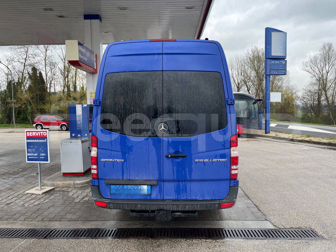 Mercedes-Benz Sprinter - Minibus, Putnički kombi: slika Mercedes-Benz Sprinter - Minibus, Putnički kombi Mercedes-Benz Sprinter - Minibus, Putnički kombi: slika Mercedes-Benz Sprinter - Minibus, Putnički kombi