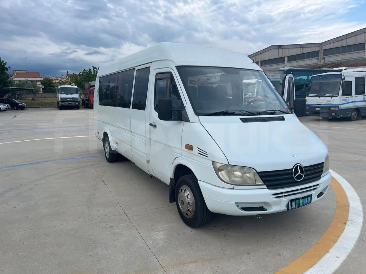 Mercedes-Benz Sprinter - Minibus, Putnički kombi: slika Mercedes-Benz Sprinter - Minibus, Putnički kombi Mercedes-Benz Sprinter - Minibus, Putnički kombi: slika Mercedes-Benz Sprinter - Minibus, Putnički kombi