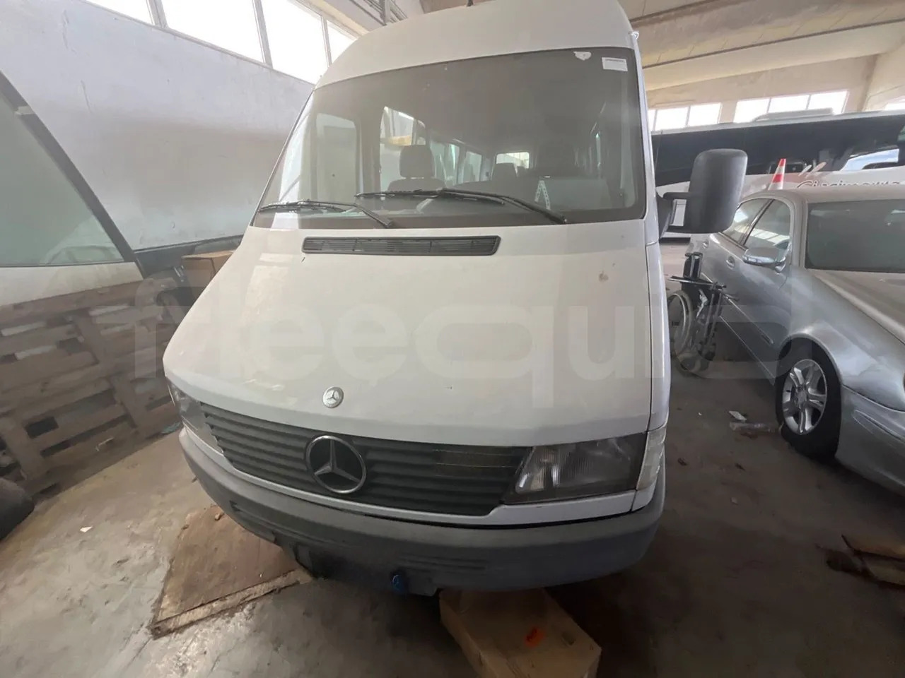 Mercedes-Benz Sprinter - Minibus, Putnički kombi: slika Mercedes-Benz Sprinter - Minibus, Putnički kombi Mercedes-Benz Sprinter - Minibus, Putnički kombi: slika Mercedes-Benz Sprinter - Minibus, Putnički kombi