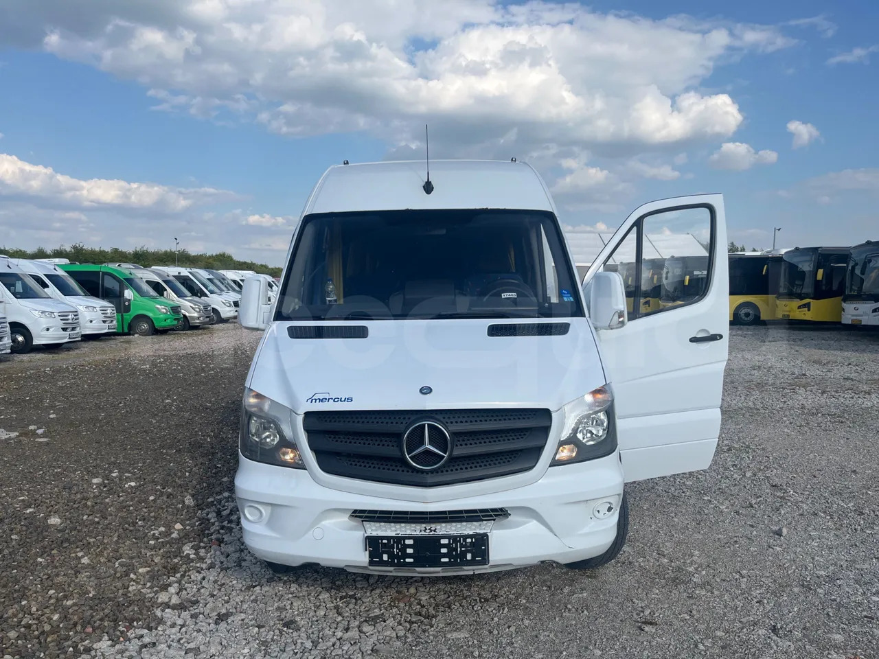 Minibus, Putnički kombi Mercedes-Benz Sprinter: slika Minibus, Putnički kombi Mercedes-Benz Sprinter