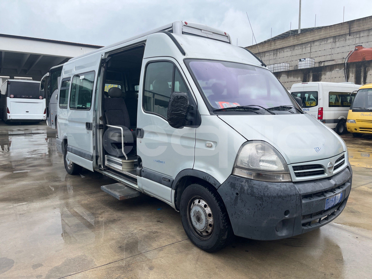 Nissan Interstar - Minibus, Putnički kombi: slika Nissan Interstar - Minibus, Putnički kombi Nissan Interstar - Minibus, Putnički kombi: slika Nissan Interstar - Minibus, Putnički kombi