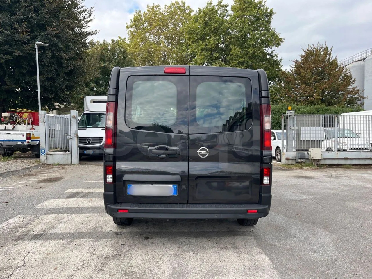 Opel Vivaro - B - Minibus, Putnički kombi: slika Opel Vivaro - B - Minibus, Putnički kombi Opel Vivaro - B - Minibus, Putnički kombi: slika Opel Vivaro - B - Minibus, Putnički kombi