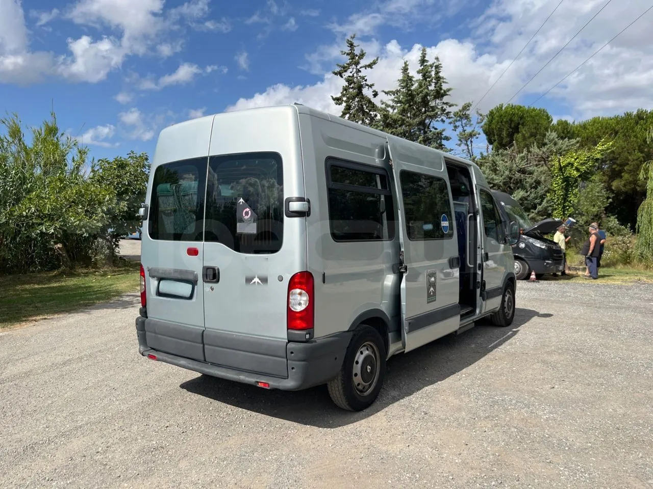 Minibus, Putnički kombi Renault Master: slika Minibus, Putnički kombi Renault Master