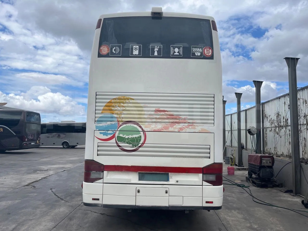 Setra S328 - Turistički autobus: slika Setra S328 - Turistički autobus Setra S328 - Turistički autobus: slika Setra S328 - Turistički autobus