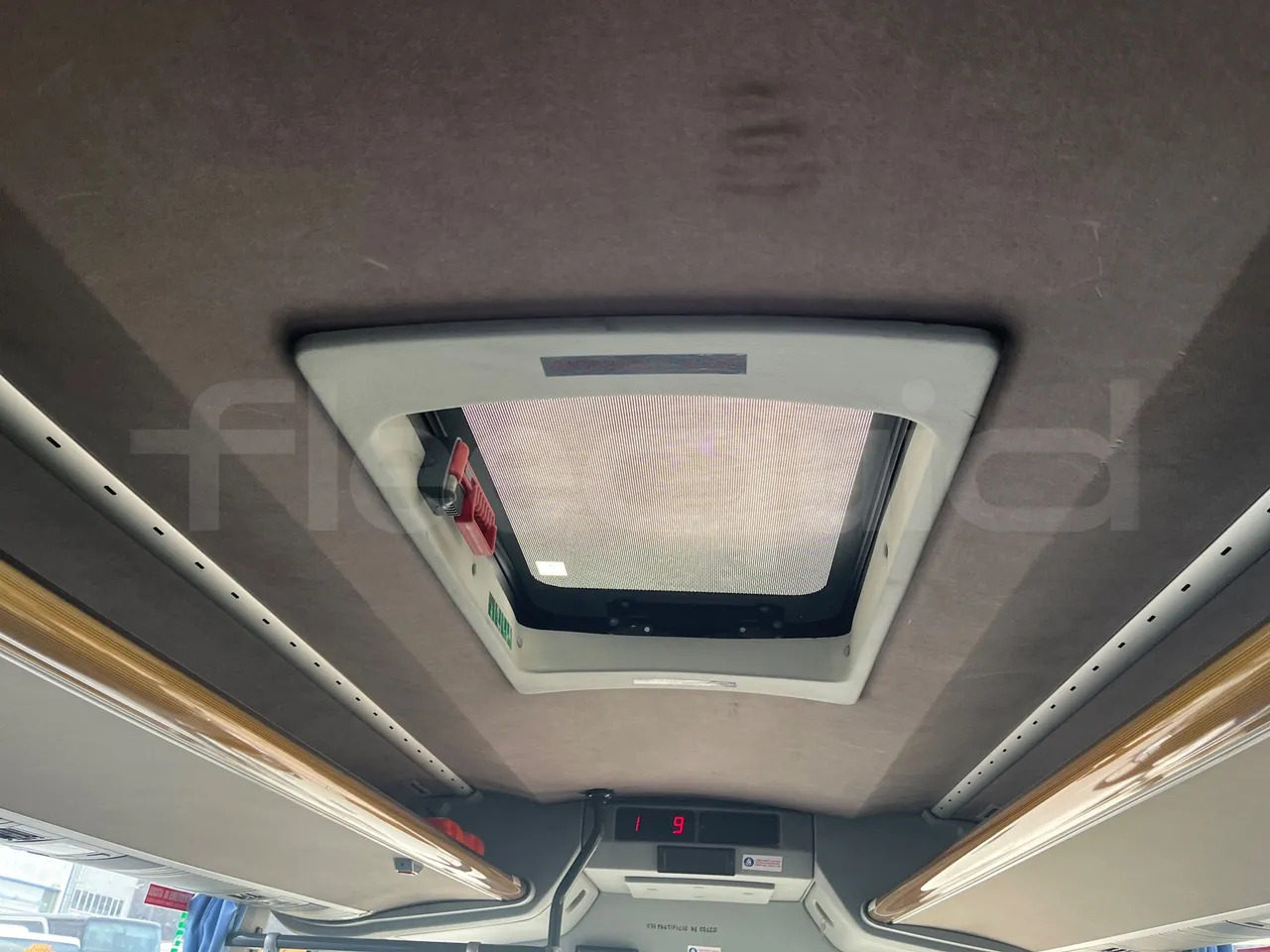 Turistički autobus Temsa Safari RD: slika Turistički autobus Temsa Safari RD