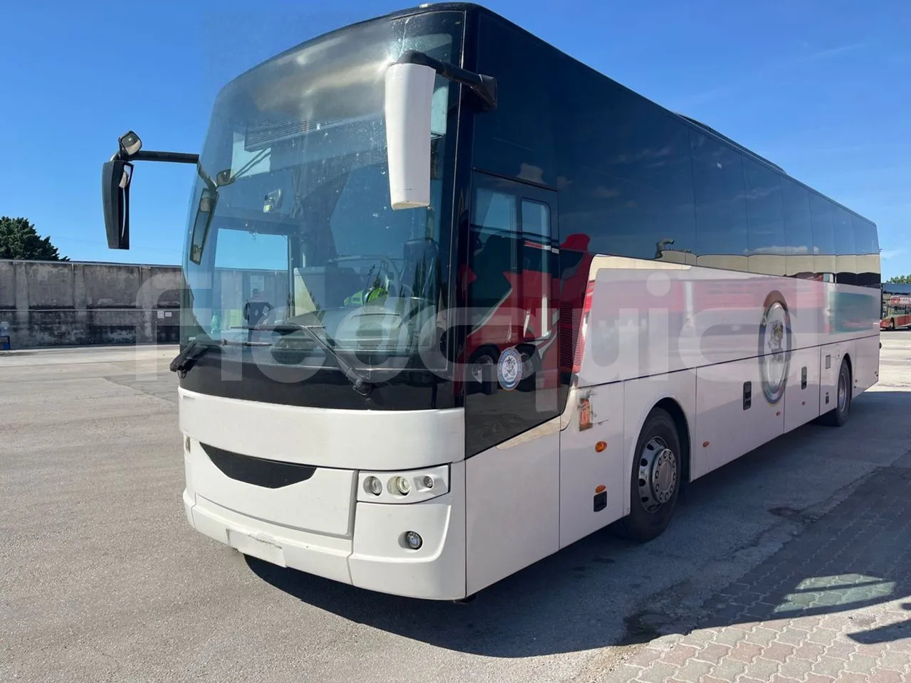Van Hool EX16 MID - Turistički autobus: slika Van Hool EX16 MID - Turistički autobus Van Hool EX16 MID - Turistički autobus: slika Van Hool EX16 MID - Turistički autobus