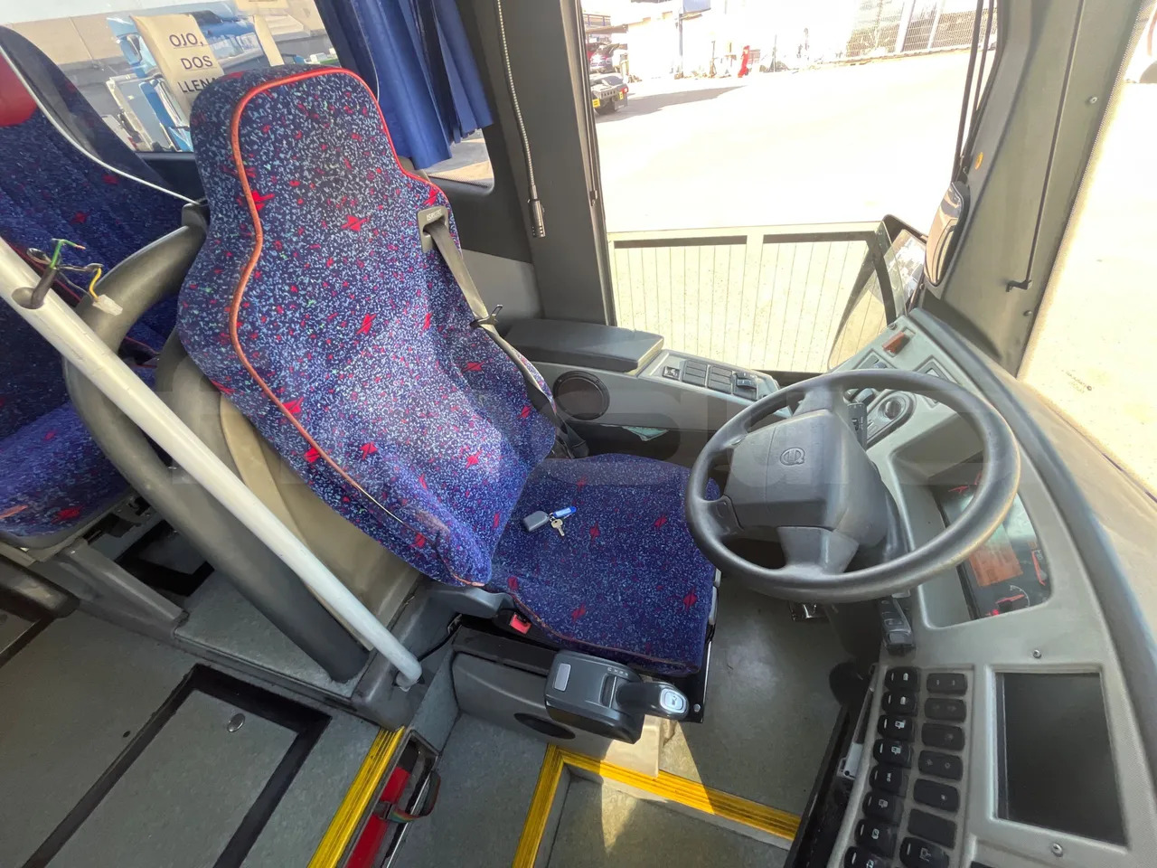 Turistički autobus Volvo B12B: slika Turistički autobus Volvo B12B