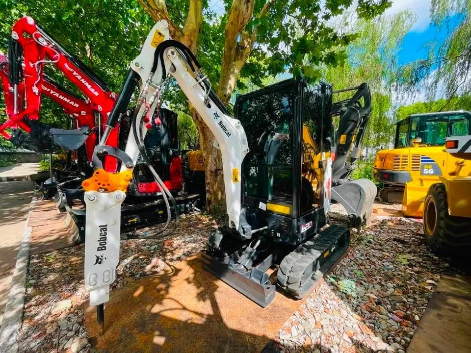 Bobcat E20z - Mini bager: slika Bobcat E20z - Mini bager Bobcat E20z - Mini bager: slika Bobcat E20z - Mini bager