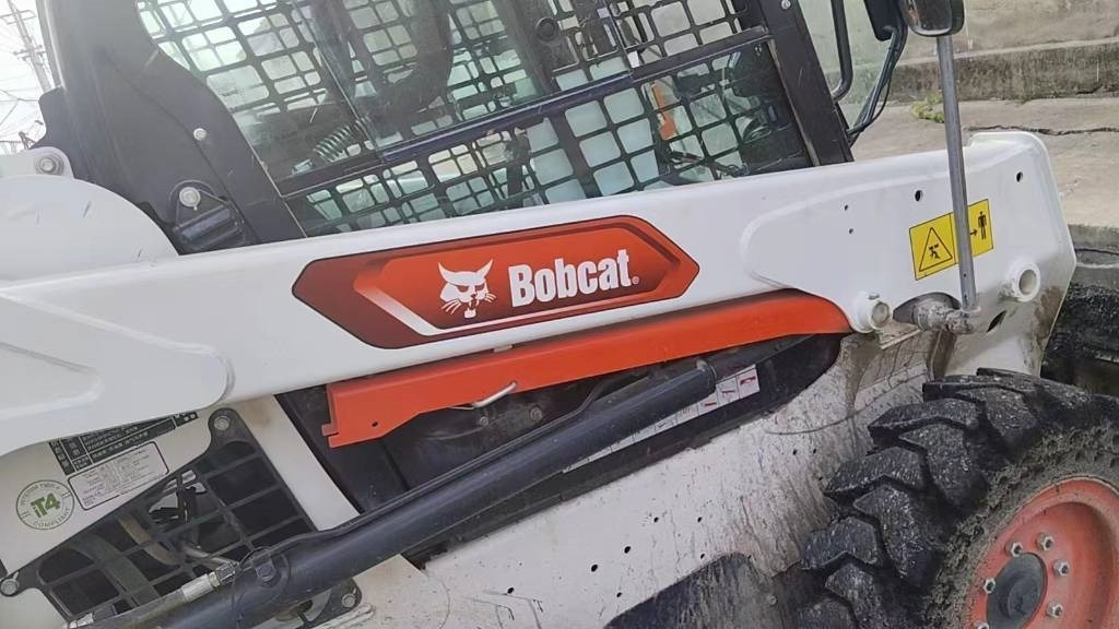 Bobcat S 510 - Mini utovarivač: slika Bobcat S 510 - Mini utovarivač Bobcat S 510 - Mini utovarivač: slika Bobcat S 510 - Mini utovarivač