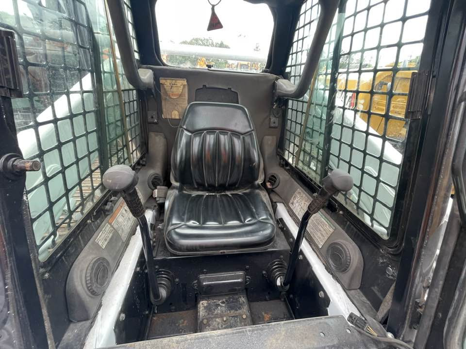 Bobcat S185 S185 - Mini utovarivač: slika Bobcat S185 S185 - Mini utovarivač Bobcat S185 S185 - Mini utovarivač: slika Bobcat S185 S185 - Mini utovarivač