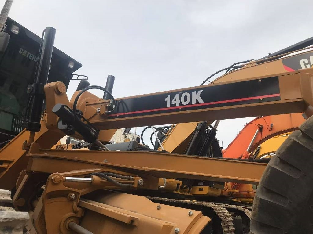 CAT 140k - Grejder: slika CAT 140k - Grejder CAT 140k - Grejder: slika CAT 140k - Grejder