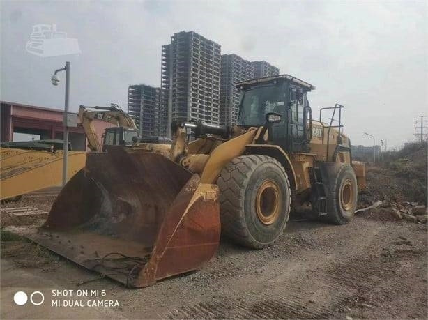 CAT 966L - Utovarivač na kotačima: slika CAT 966L - Utovarivač na kotačima CAT 966L - Utovarivač na kotačima: slika CAT 966L - Utovarivač na kotačima