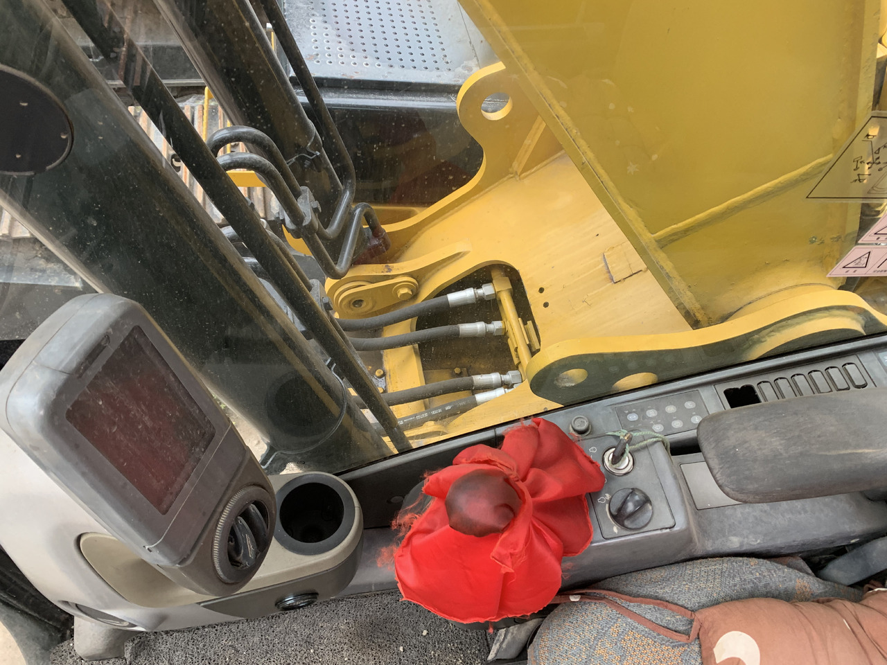 CATERPILLAR 323D2L - Bager: slika CATERPILLAR 323D2L - Bager CATERPILLAR 323D2L - Bager: slika CATERPILLAR 323D2L - Bager