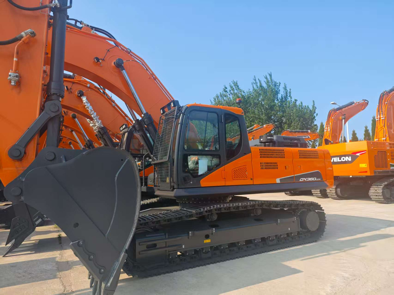 Develon DX360LCA-7M - Bager gusjeničar: slika Develon DX360LCA-7M - Bager gusjeničar Develon DX360LCA-7M - Bager gusjeničar: slika Develon DX360LCA-7M - Bager gusjeničar
