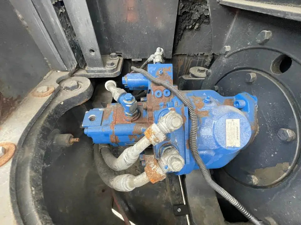 Doosan DH60-7 - Mini bager: slika Doosan DH60-7 - Mini bager Doosan DH60-7 - Mini bager: slika Doosan DH60-7 - Mini bager