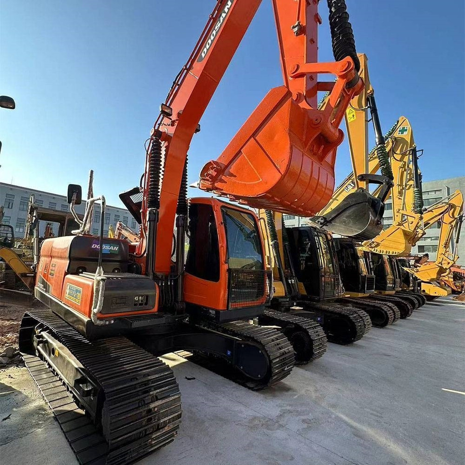Doosan DX150LC-9C - Bager gusjeničar: slika Doosan DX150LC-9C - Bager gusjeničar Doosan DX150LC-9C - Bager gusjeničar: slika Doosan DX150LC-9C - Bager gusjeničar