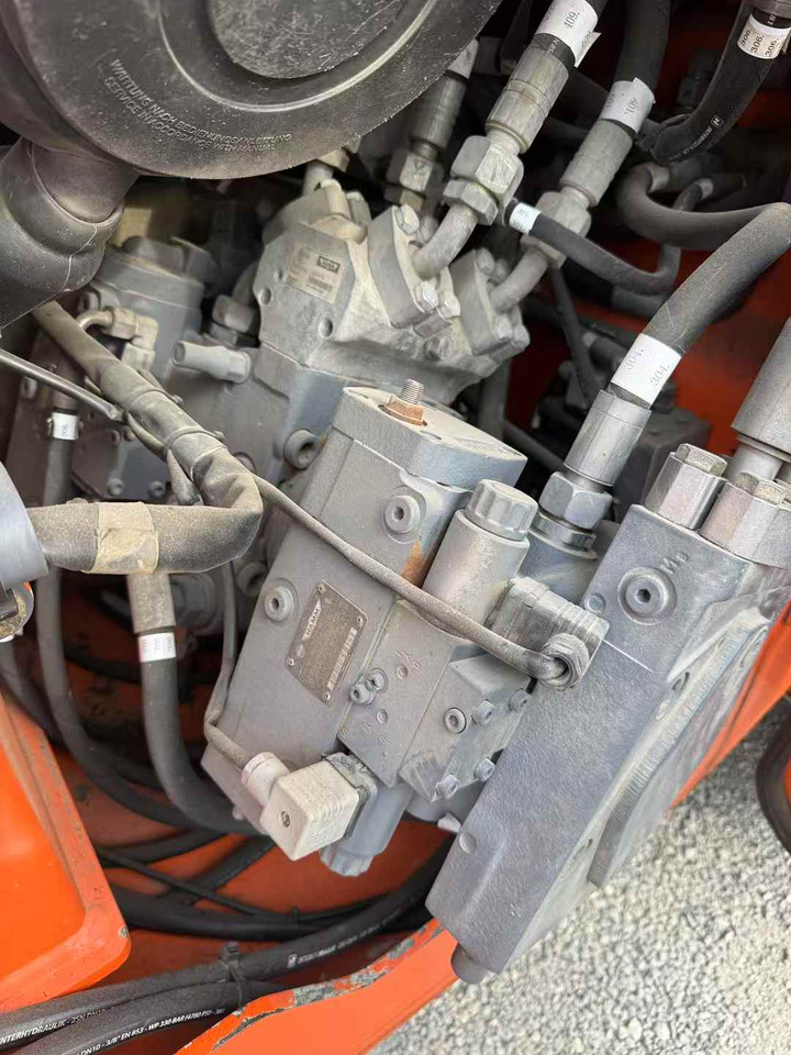 HAMM HD128 - Cestovni valjak: slika HAMM HD128 - Cestovni valjak HAMM HD128 - Cestovni valjak: slika HAMM HD128 - Cestovni valjak