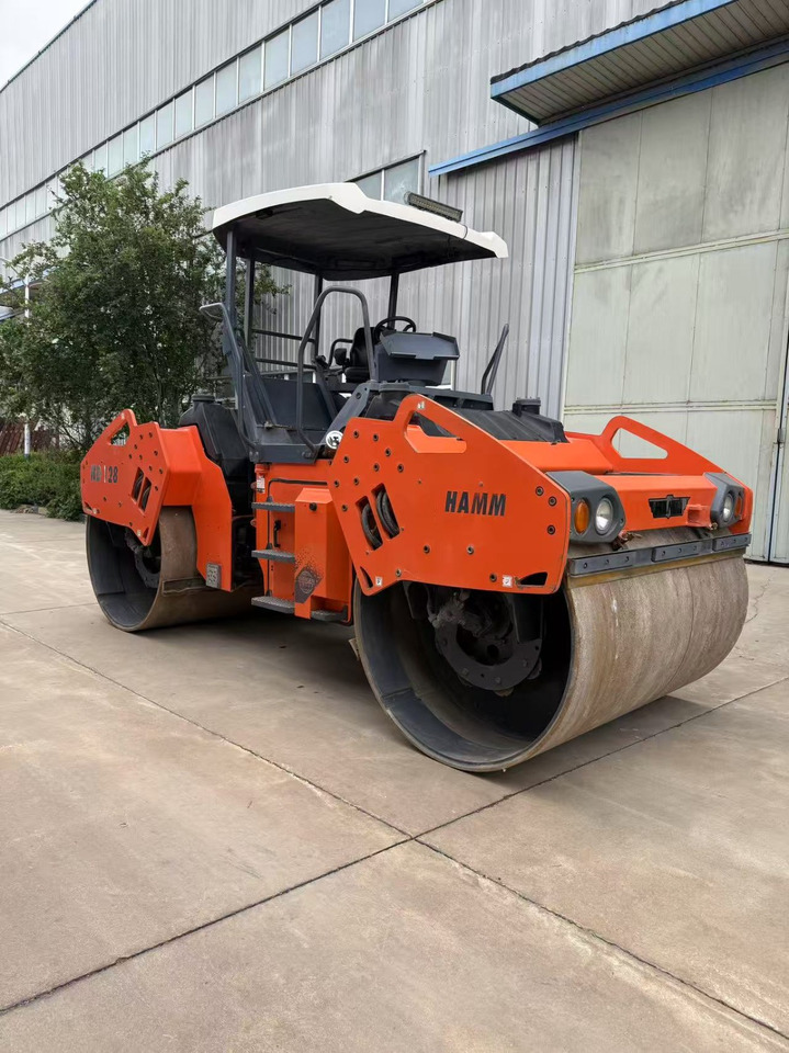 HAMM HD128 - Cestovni valjak: slika HAMM HD128 - Cestovni valjak HAMM HD128 - Cestovni valjak: slika HAMM HD128 - Cestovni valjak