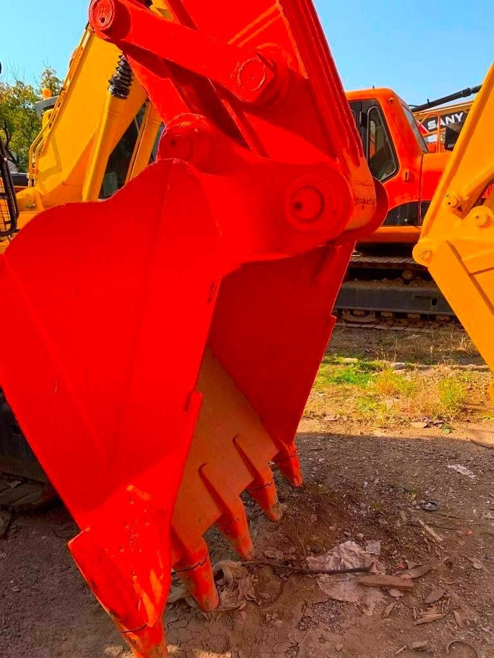 Hitachi Zaxis 240 - Bager gusjeničar: slika Hitachi Zaxis 240 - Bager gusjeničar Hitachi Zaxis 240 - Bager gusjeničar: slika Hitachi Zaxis 240 - Bager gusjeničar