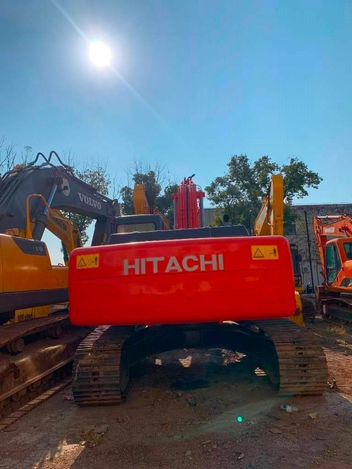 Hitachi Zaxis 240 - Bager gusjeničar: slika Hitachi Zaxis 240 - Bager gusjeničar Hitachi Zaxis 240 - Bager gusjeničar: slika Hitachi Zaxis 240 - Bager gusjeničar