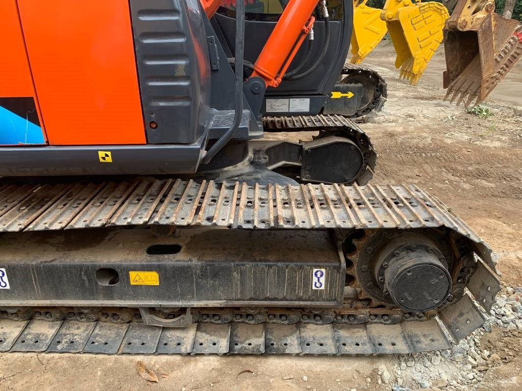 Hitachi Zaxis 70 - Bager gusjeničar: slika Hitachi Zaxis 70 - Bager gusjeničar Hitachi Zaxis 70 - Bager gusjeničar: slika Hitachi Zaxis 70 - Bager gusjeničar