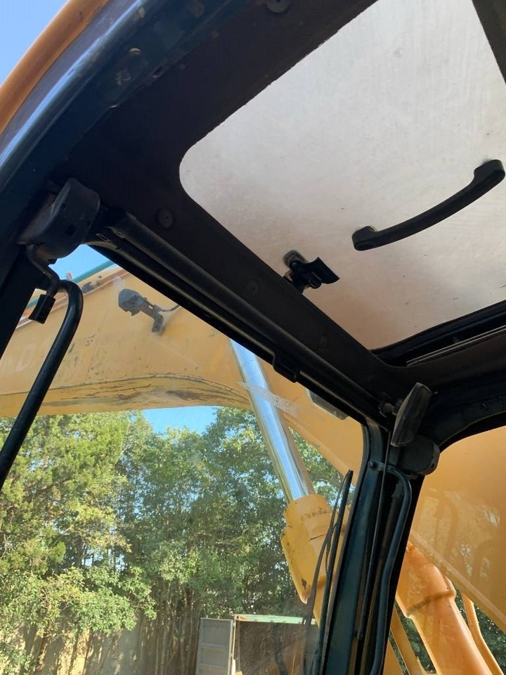 Hyundai R210W-9 - Bager na kotačima: slika Hyundai R210W-9 - Bager na kotačima Hyundai R210W-9 - Bager na kotačima: slika Hyundai R210W-9 - Bager na kotačima