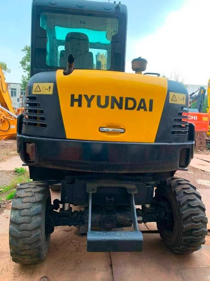 Hyundai Robex 60 W-7 - Bager na kotačima: slika Hyundai Robex 60 W-7 - Bager na kotačima Hyundai Robex 60 W-7 - Bager na kotačima: slika Hyundai Robex 60 W-7 - Bager na kotačima