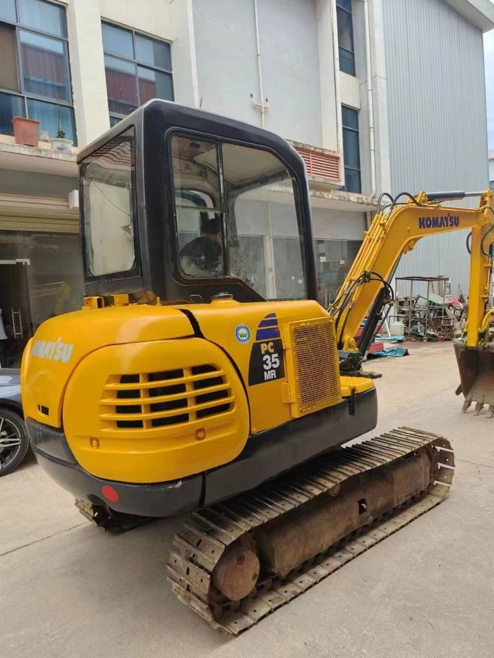 Komatsu PC 35 R-8 - Bager gusjeničar: slika Komatsu PC 35 R-8 - Bager gusjeničar Komatsu PC 35 R-8 - Bager gusjeničar: slika Komatsu PC 35 R-8 - Bager gusjeničar