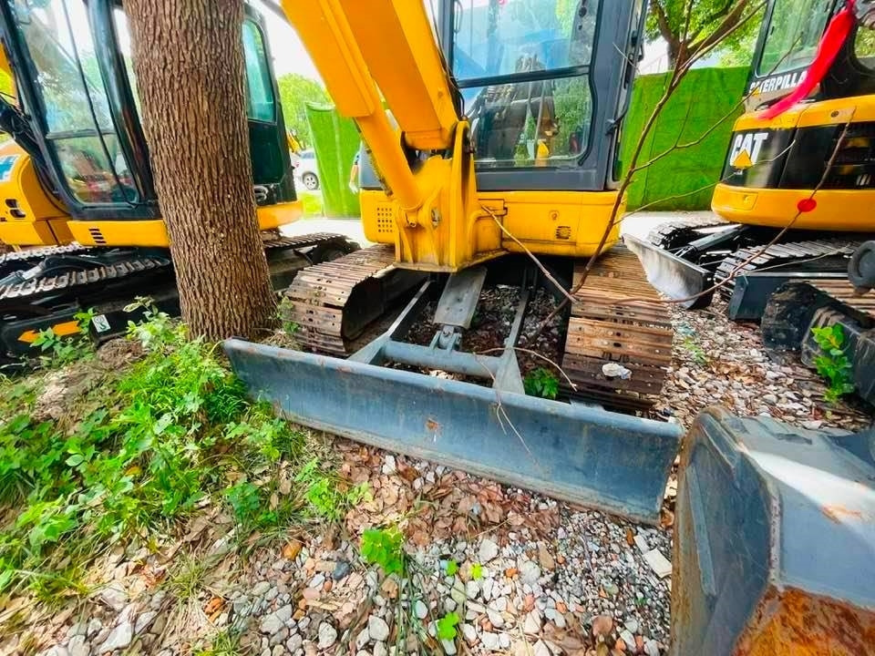 Komatsu PC55MR-2 - Mini bager: slika Komatsu PC55MR-2 - Mini bager Komatsu PC55MR-2 - Mini bager: slika Komatsu PC55MR-2 - Mini bager