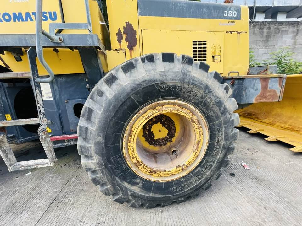 Komatsu WA380-8 - Utovarivač na kotačima: slika Komatsu WA380-8 - Utovarivač na kotačima Komatsu WA380-8 - Utovarivač na kotačima: slika Komatsu WA380-8 - Utovarivač na kotačima